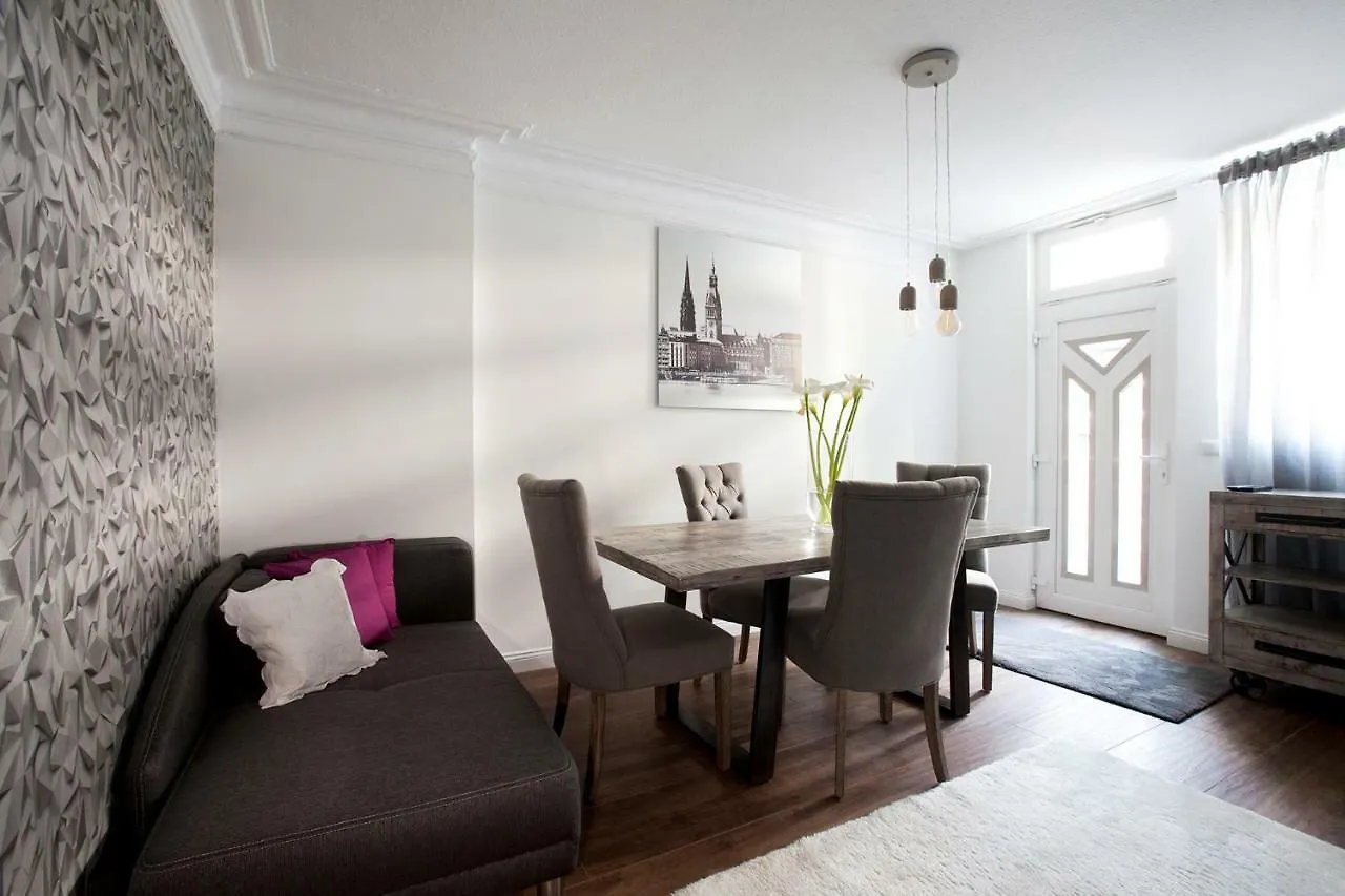 Apartment Ellena`s FEWO am Uke Hamburg